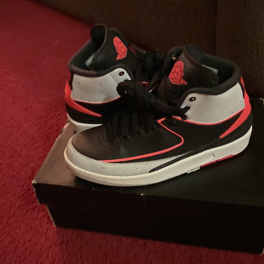 Air Jordan 2 Retro BG